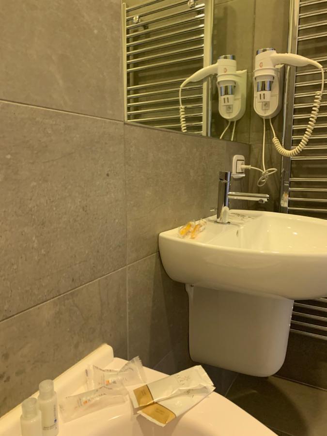 Palazzo 41 Rental Rooms 산 피에트로 베노티코 외부 사진