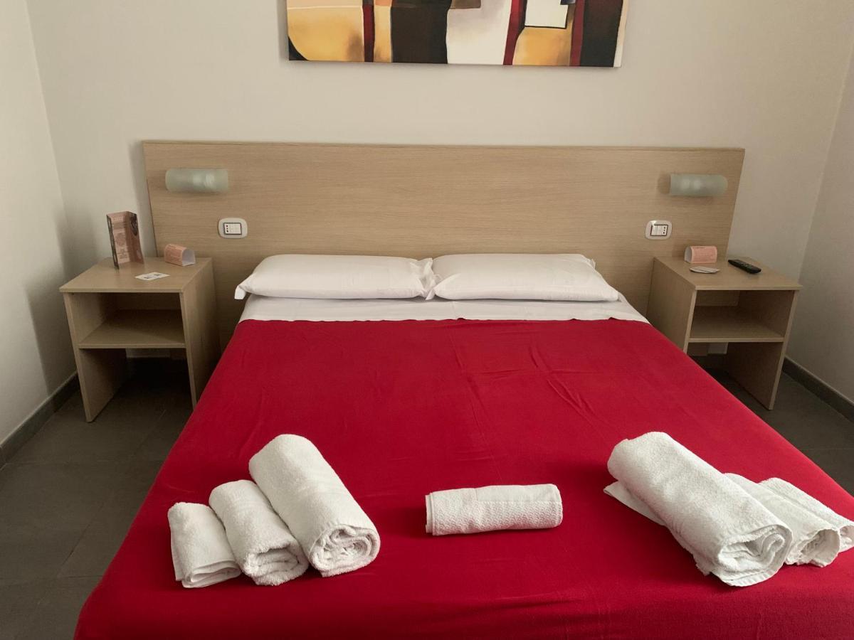 Palazzo 41 Rental Rooms 산 피에트로 베노티코 외부 사진