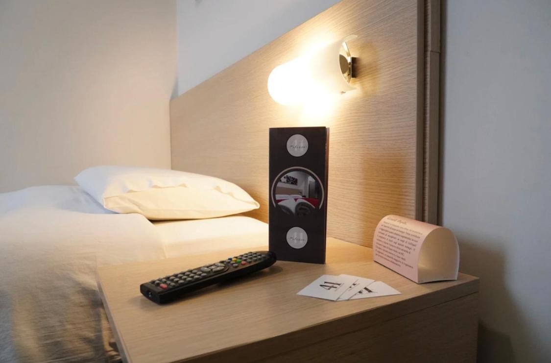 Palazzo 41 Rental Rooms 산 피에트로 베노티코 외부 사진