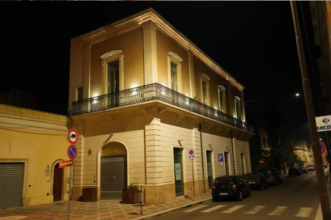 Palazzo 41 Rental Rooms 산 피에트로 베노티코 외부 사진